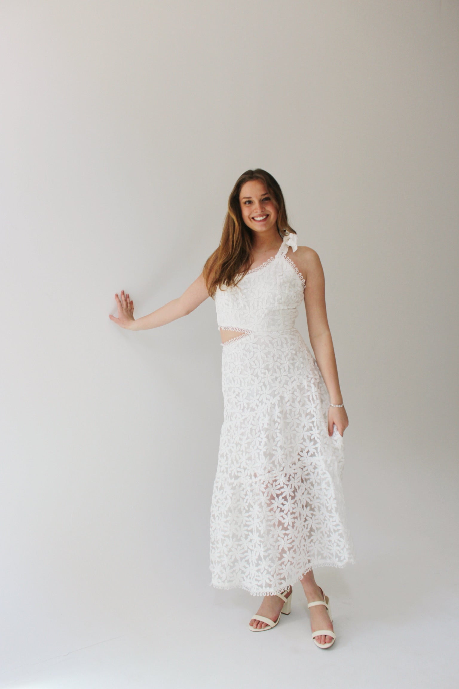 Madonna Lily Maxi Dress